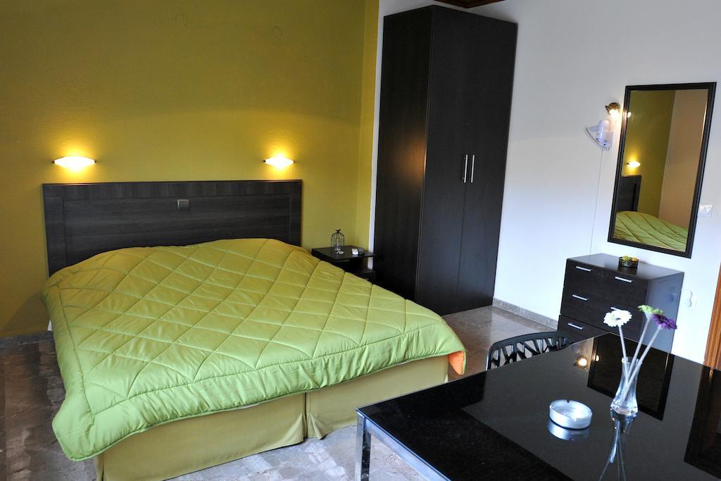 Anna Apartments Kontokali Rum bild